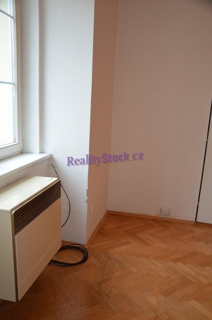Pronájem bytu 1+kk 32 m² - foto 4