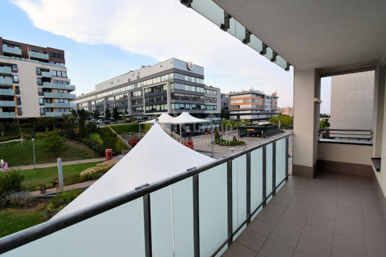 Prodej bytu 2+kk 65 m² - foto 1