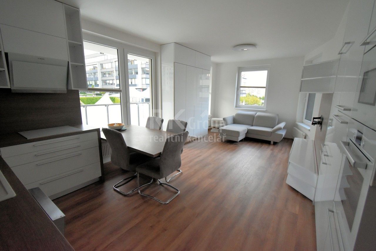 Prodej bytu 2+kk 65 m² - foto 3