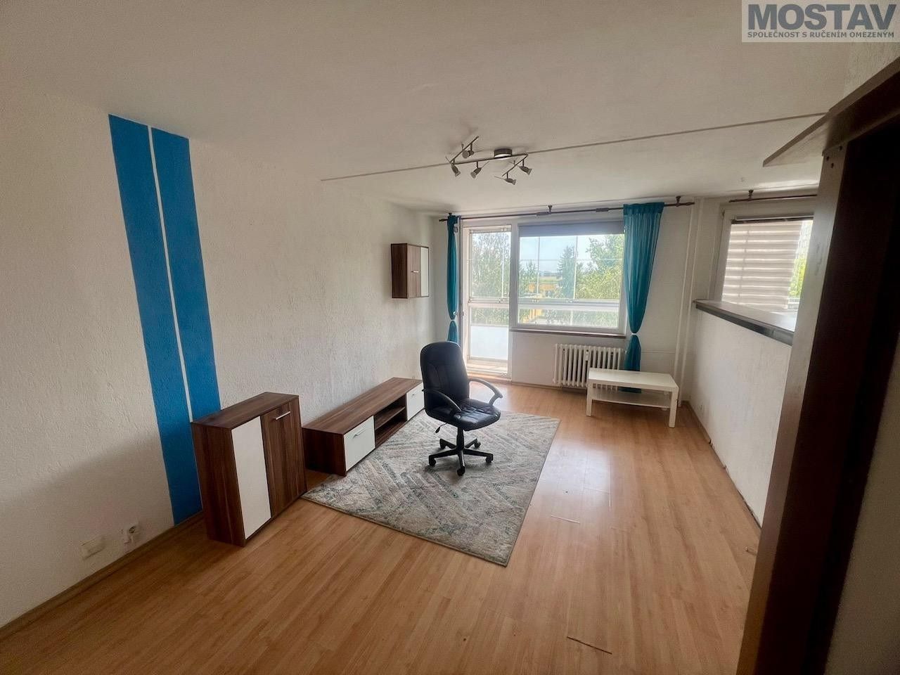 Pronájem bytu 3+1 68 m² - foto 3
