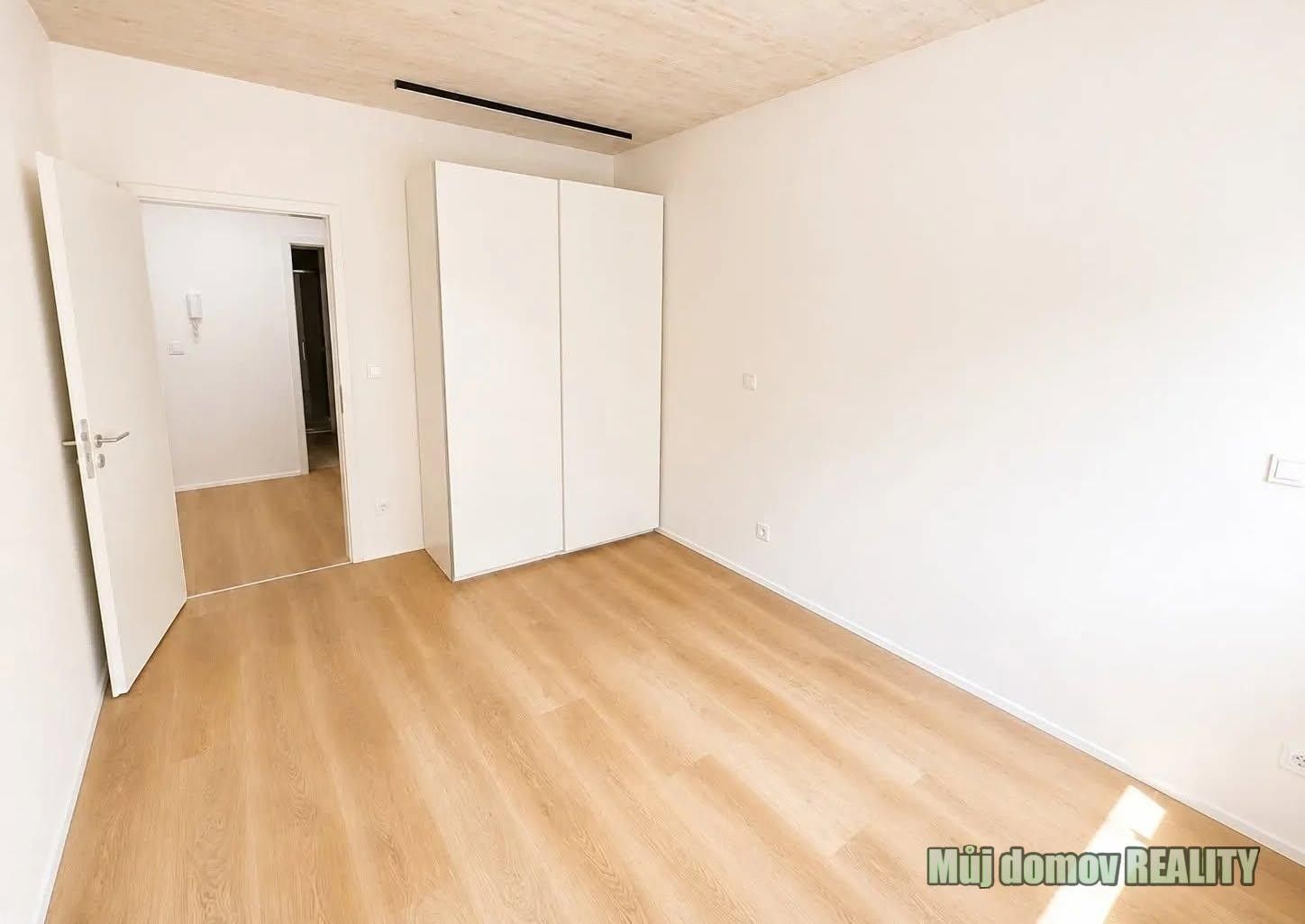 Pronájem bytu 2+kk 55 m² - foto 12