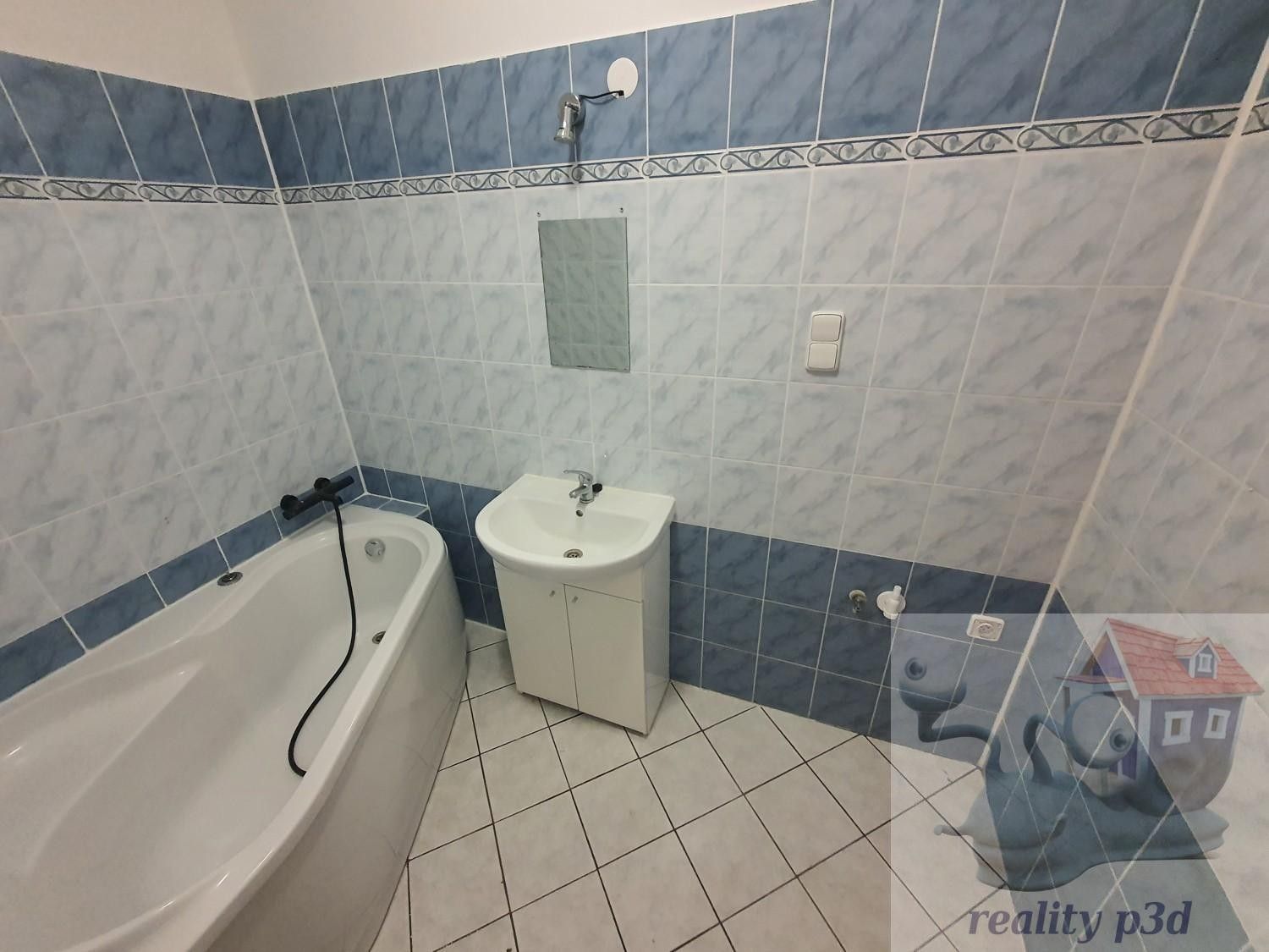 Pronájem bytu 3+1 69 m² - foto 4