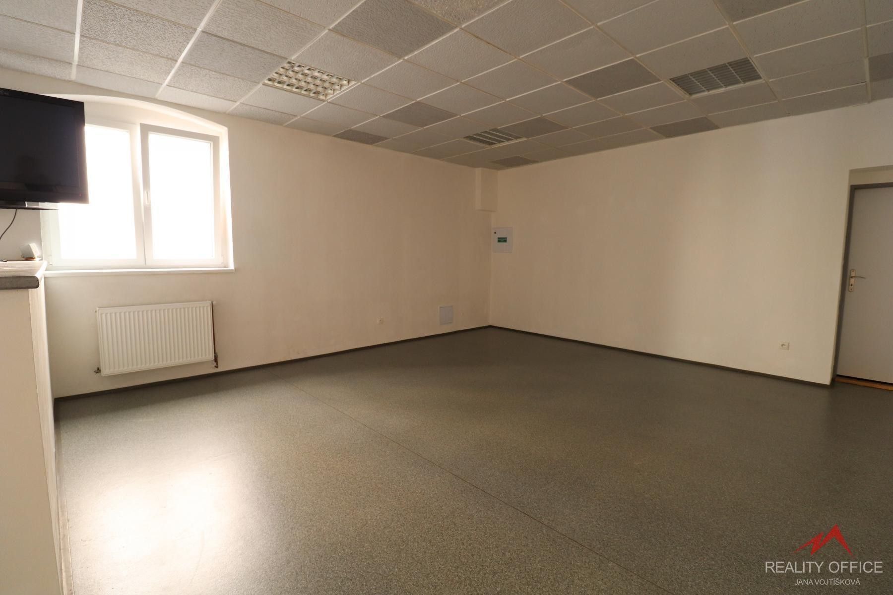 Pronájem nemovitosti 373 m² - foto 7