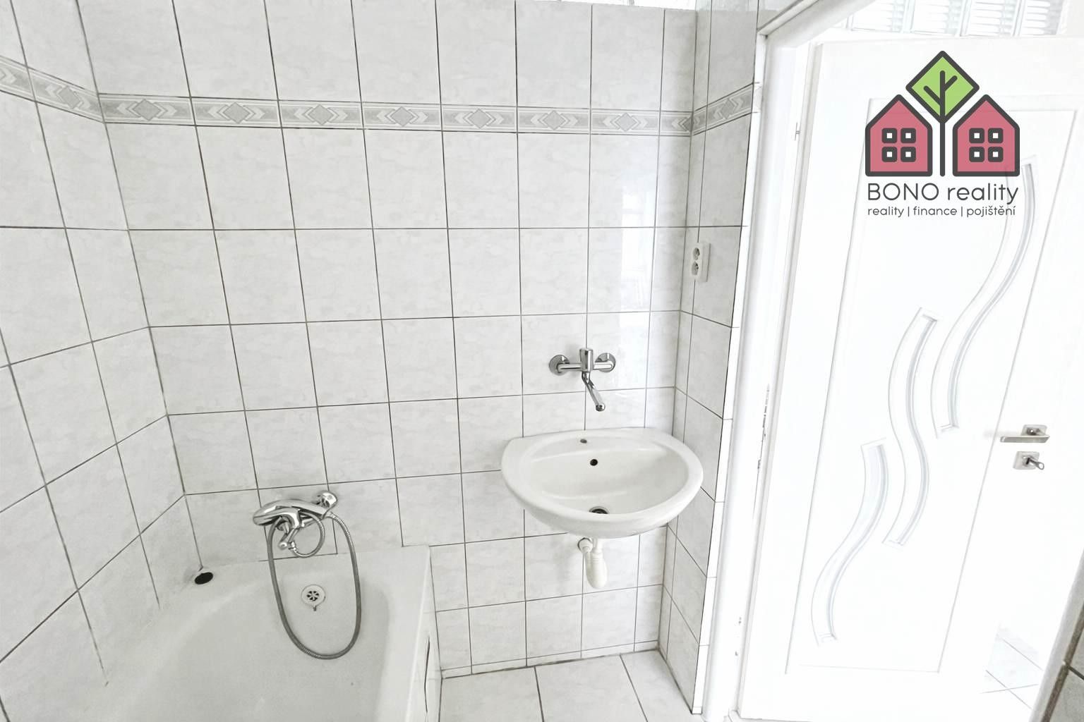 Pronájem bytu 3+1 75 m² - foto 15