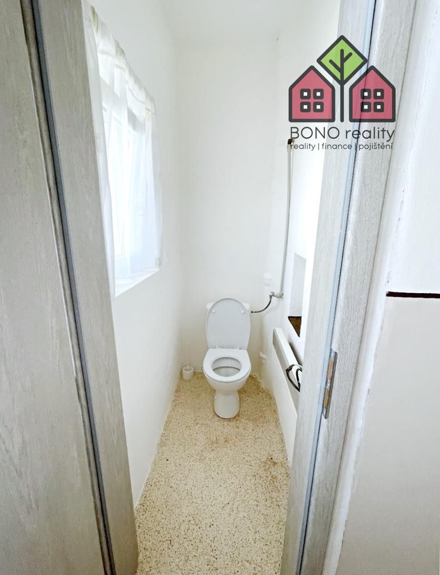 Pronájem bytu 3+1 75 m² - foto 16