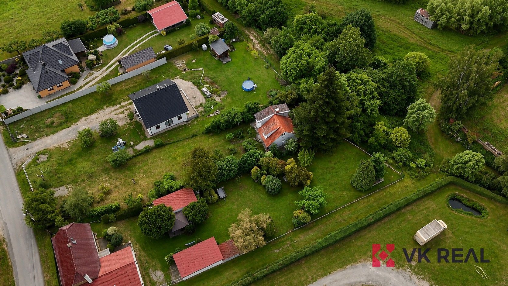 Prodej pozemku 891 m² - foto 1