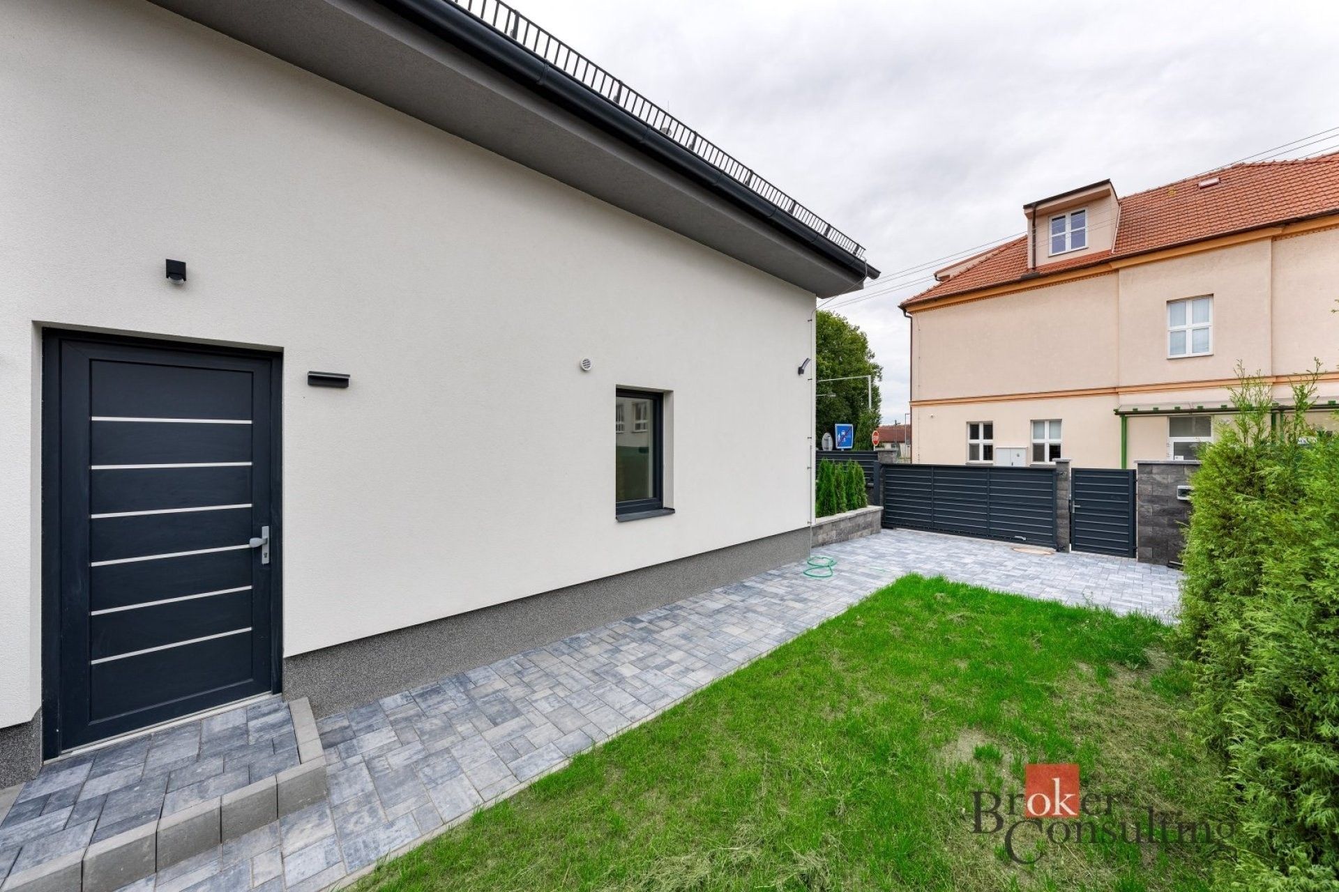 Prodej domu 110 m² - foto 2