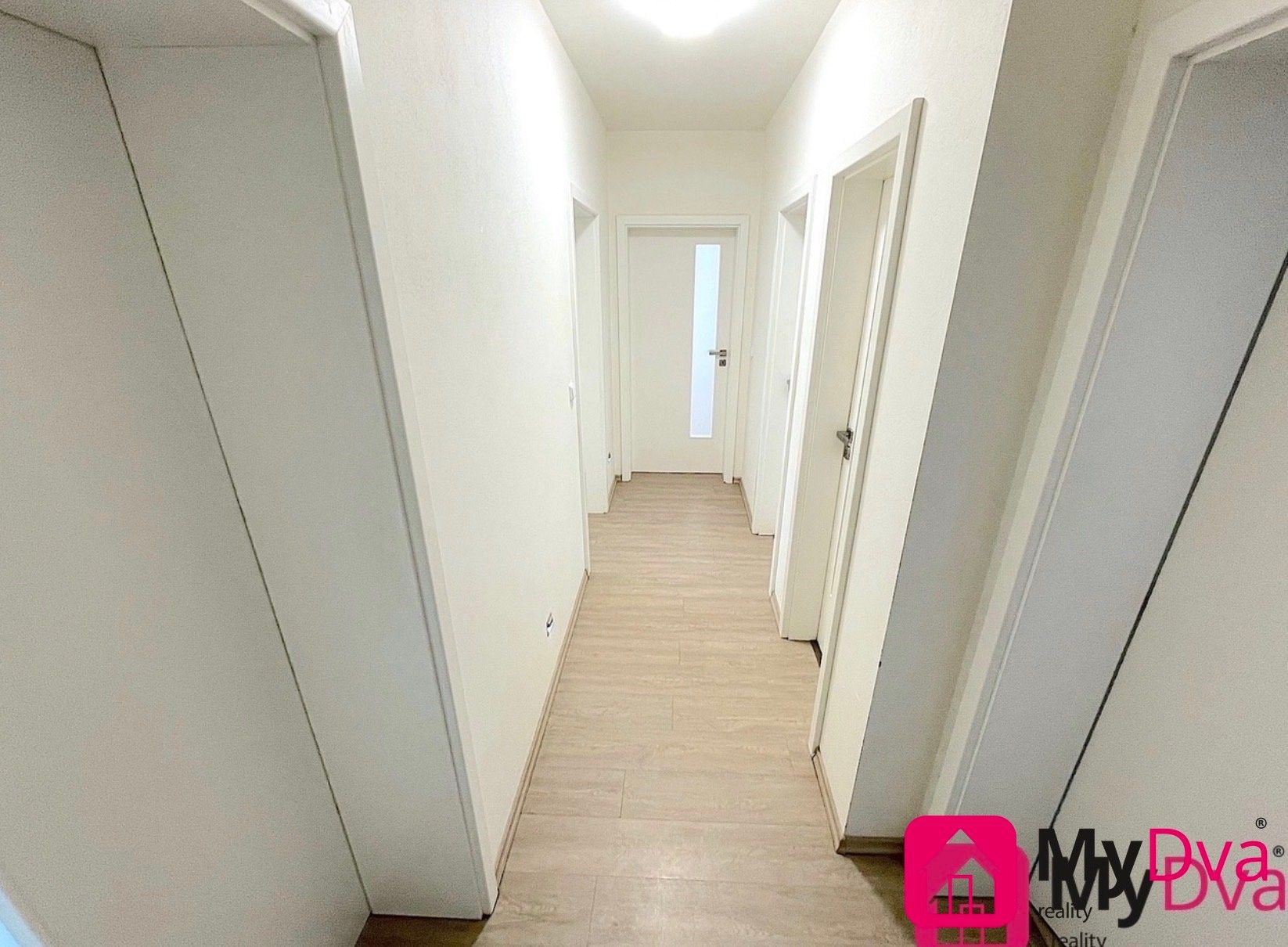Pronájem bytu 1+kk 20 m² - foto 12