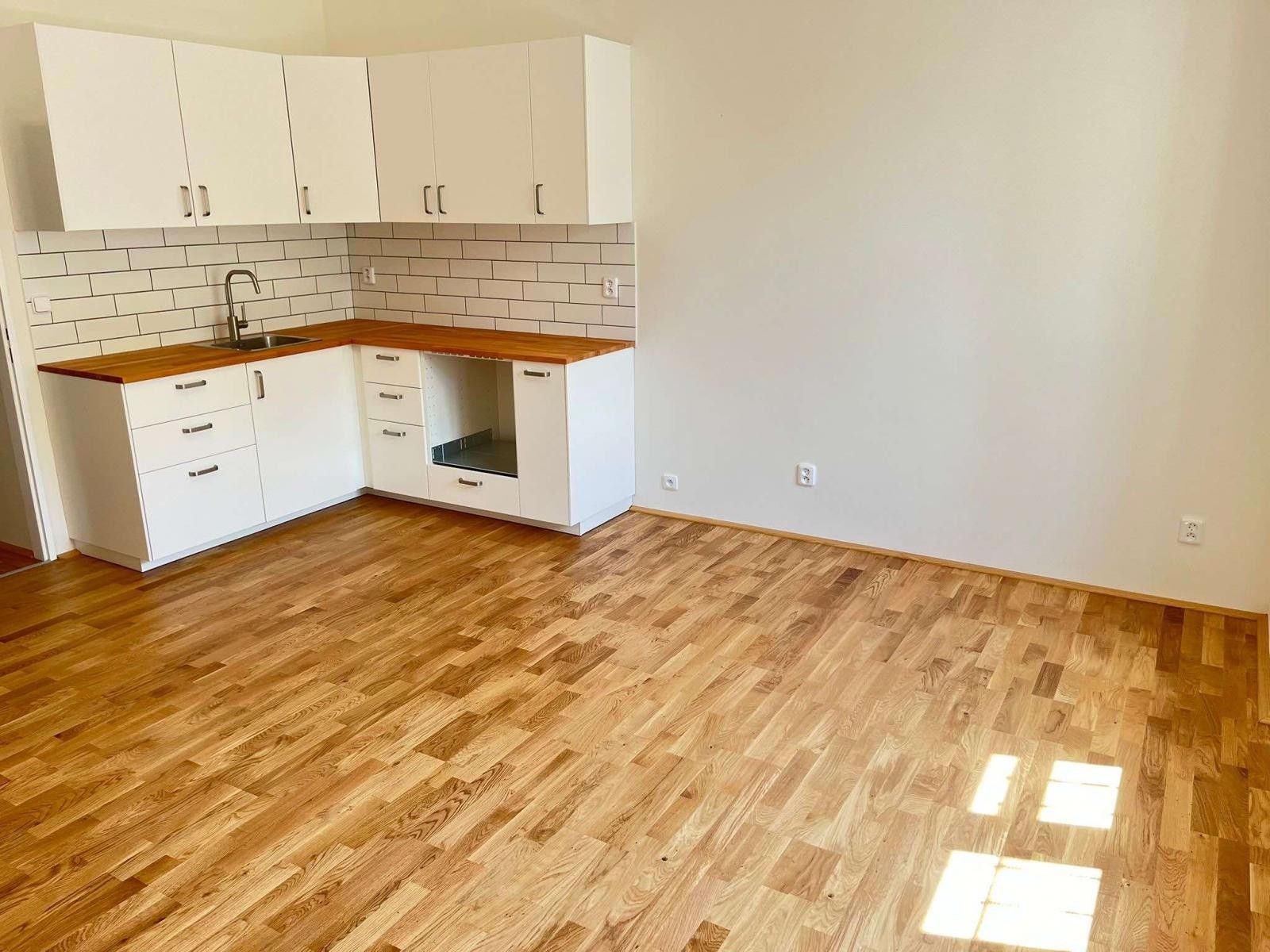 Prodej bytu 1+kk 30 m² - foto 4