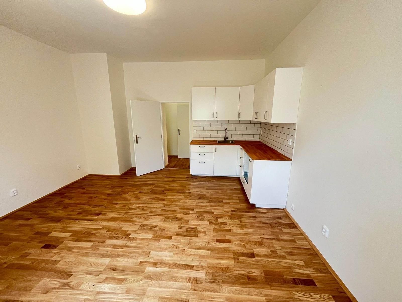 Prodej bytu 1+kk 30 m² - foto 5