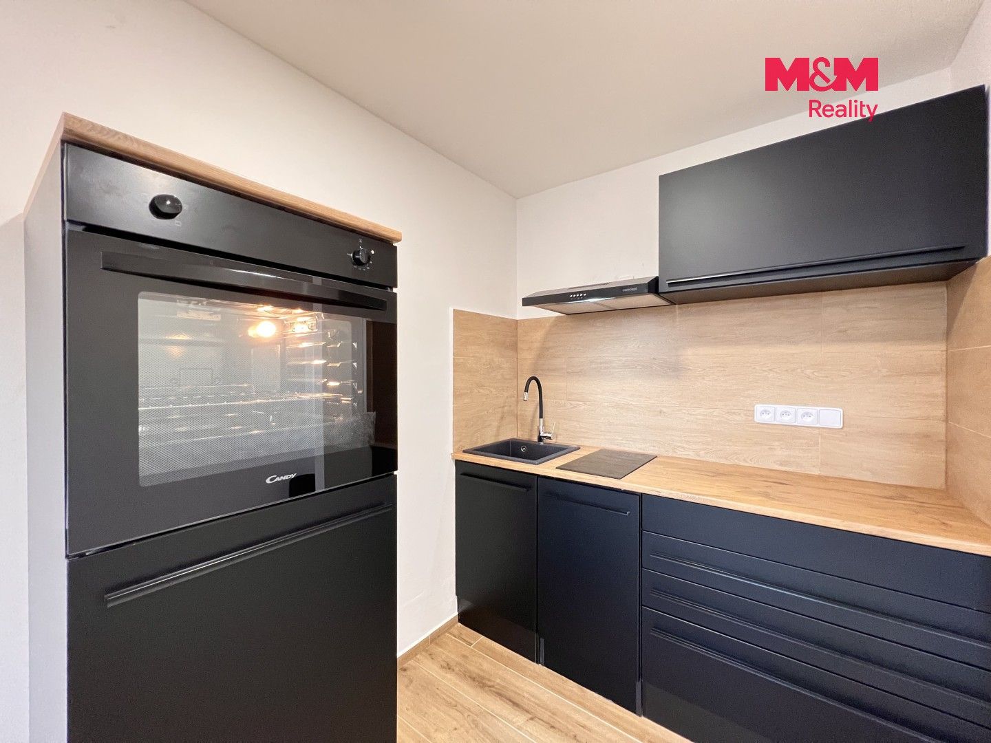Pronájem bytu 1+kk 28 m² - foto 5
