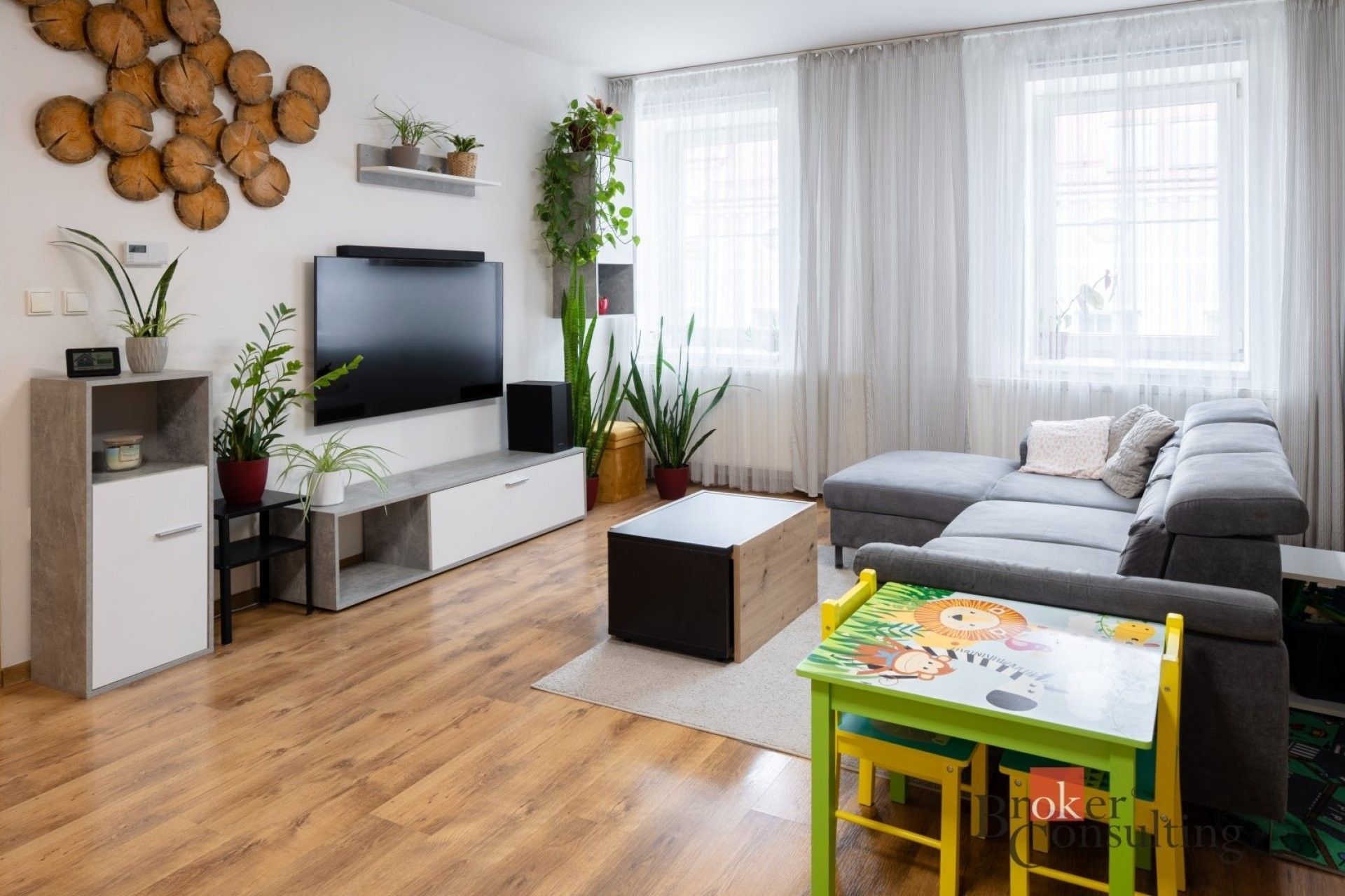 Pronájem bytu 2+kk 59 m² - foto 1