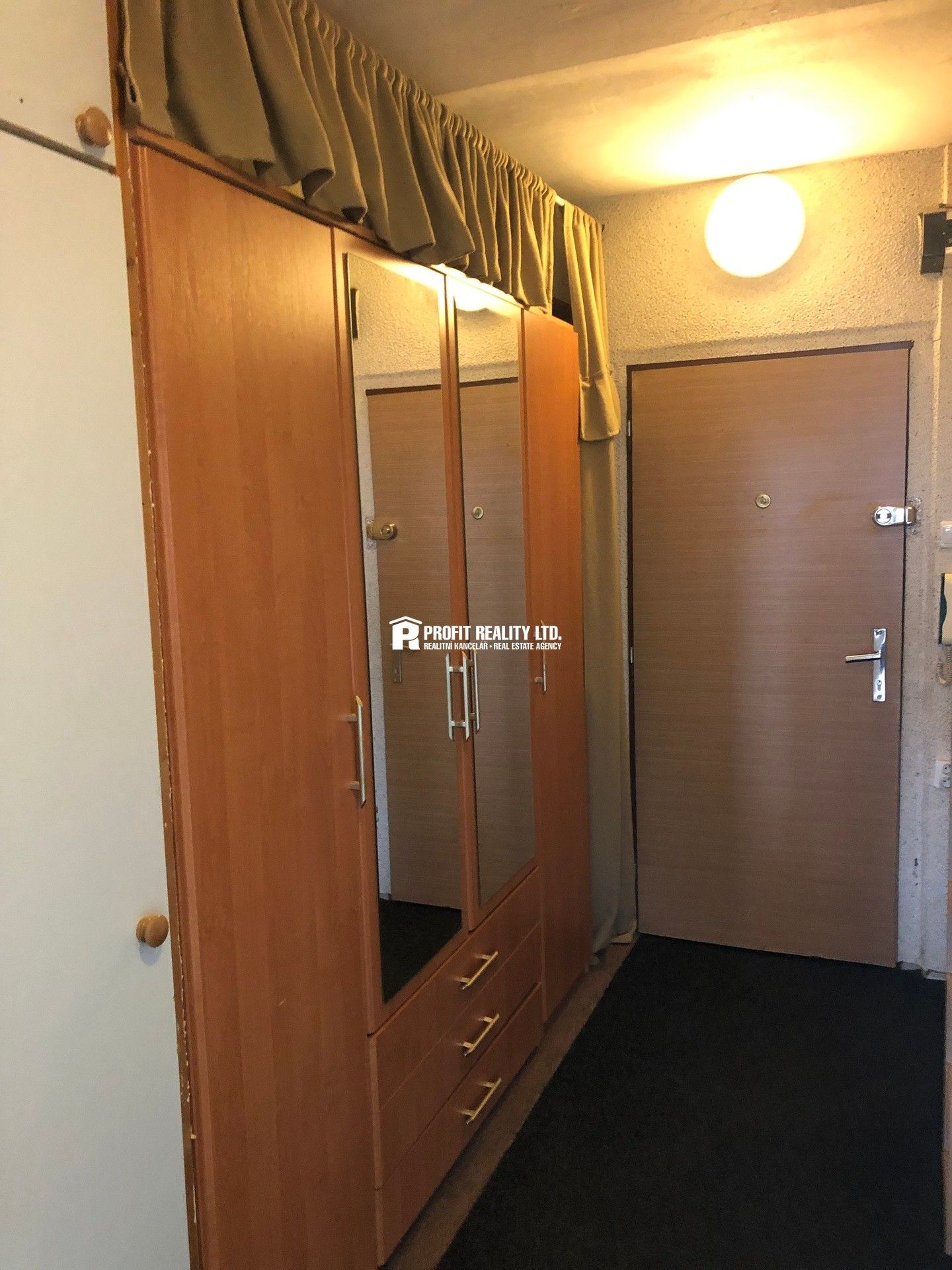 Pronájem bytu 2+kk 43 m² - foto 10