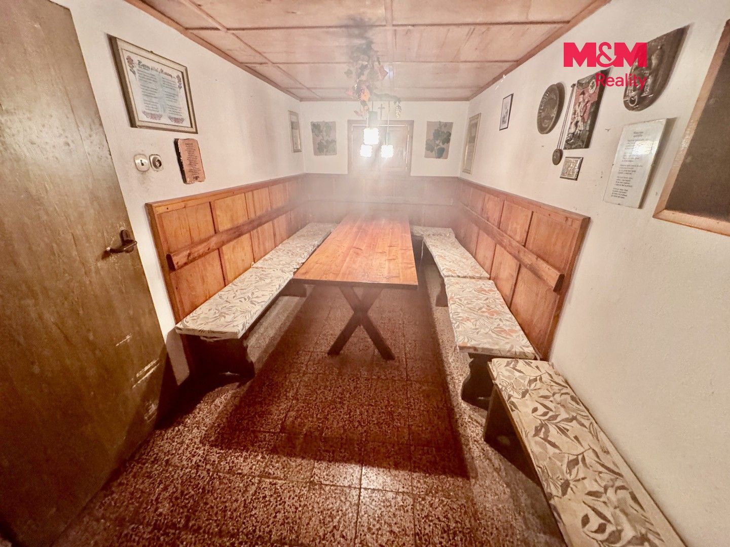 Prodej nemovitosti 141 m² - foto 4