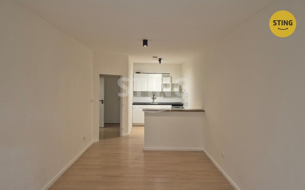 Pronájem bytu 2+kk 54 m² - foto 1