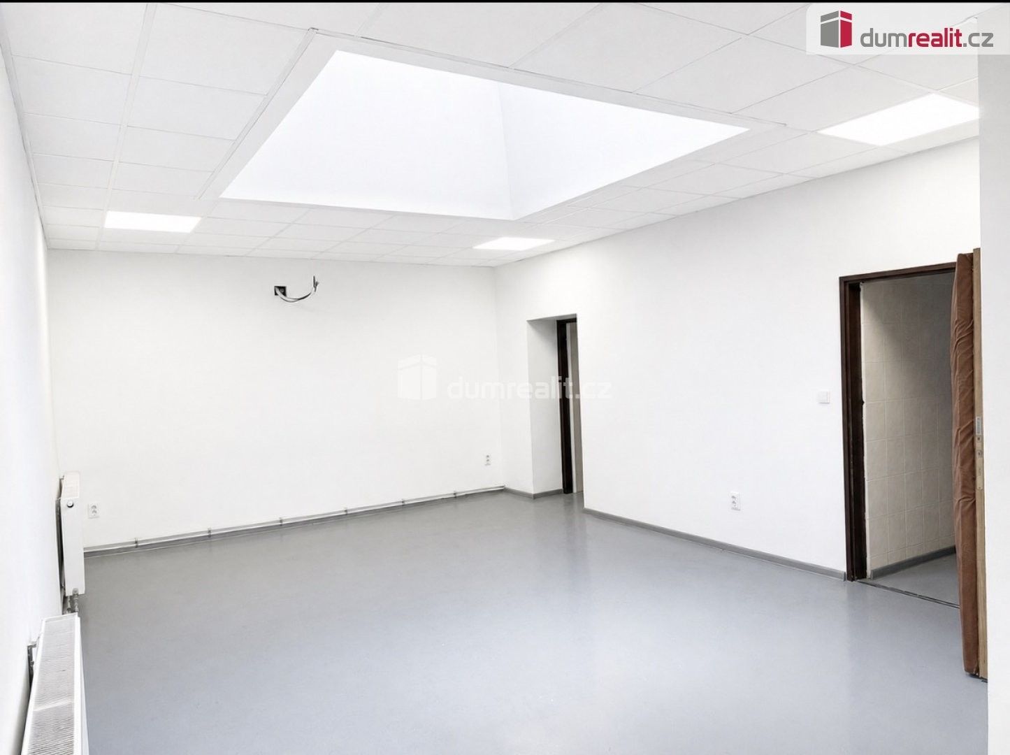 Pronájem komerčního prostoru 140 m² - foto 6