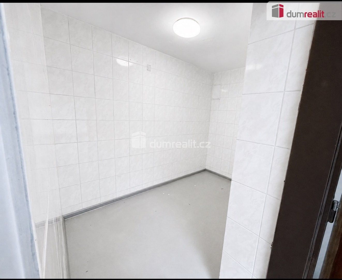 Pronájem komerčního prostoru 140 m² - foto 7
