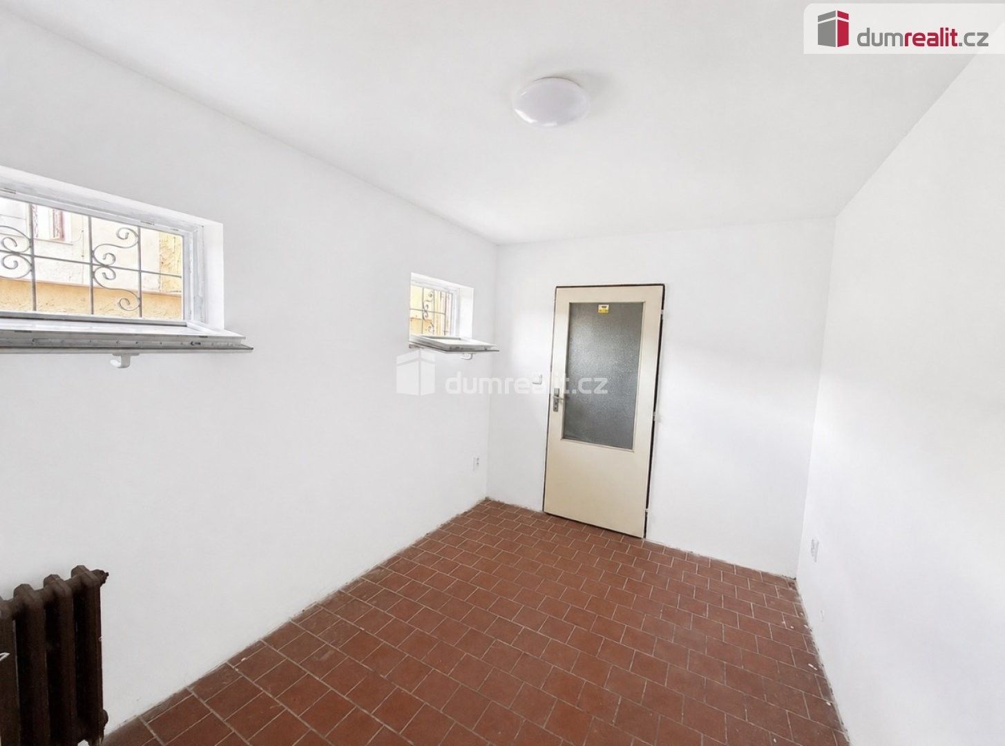 Pronájem komerčního prostoru 140 m² - foto 8