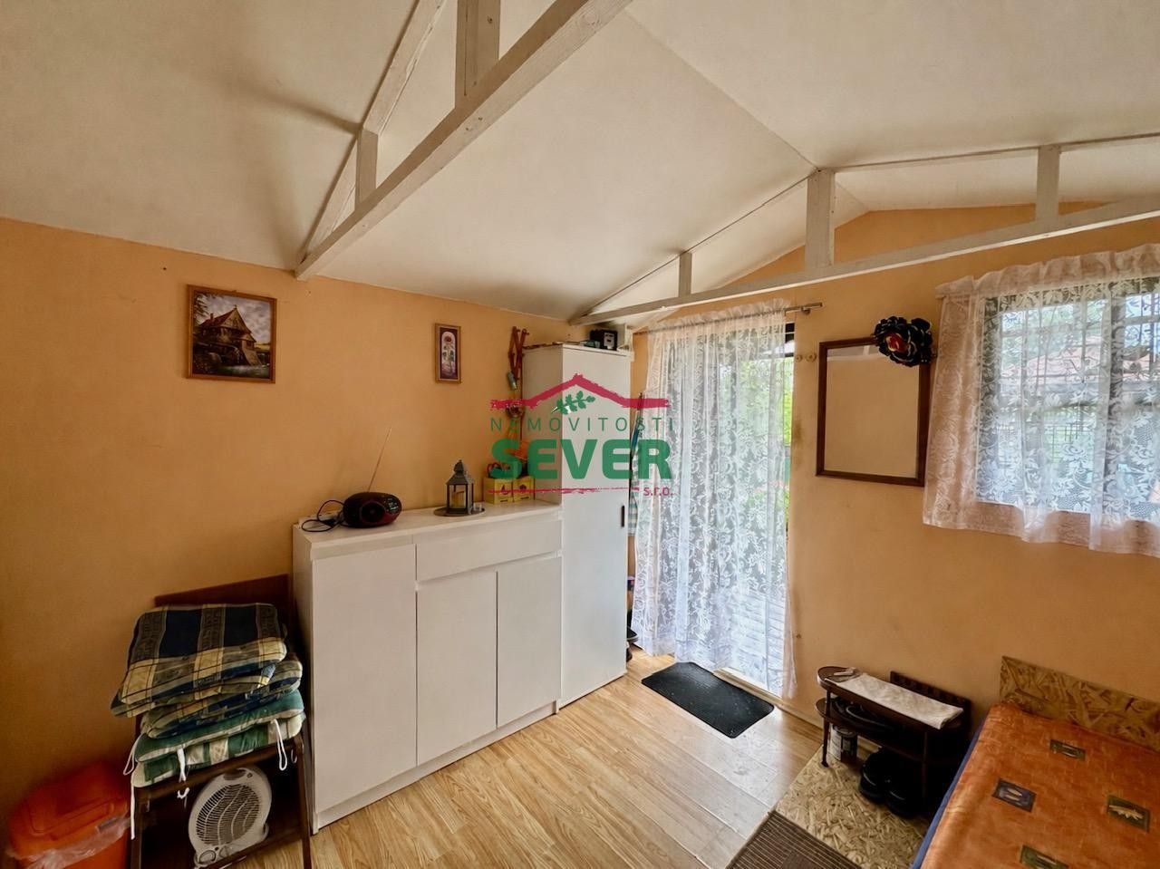 Prodej pozemku 930 m² - foto 3