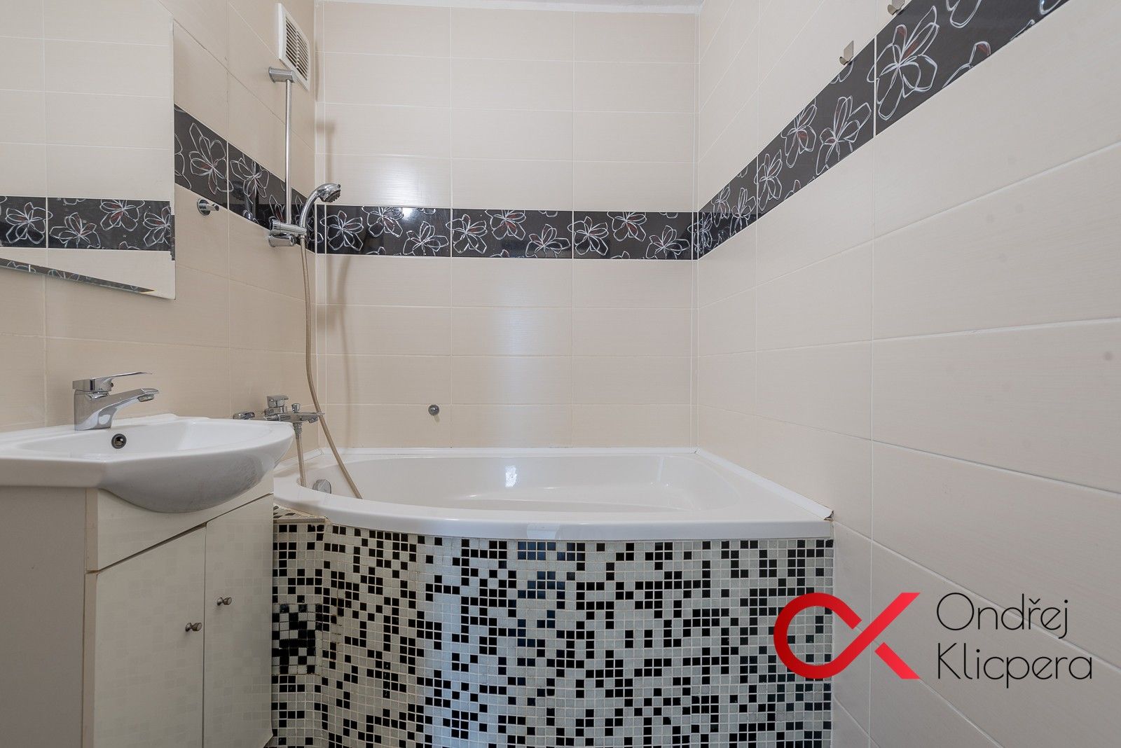 Pronájem bytu 3+1 70 m² - foto 15