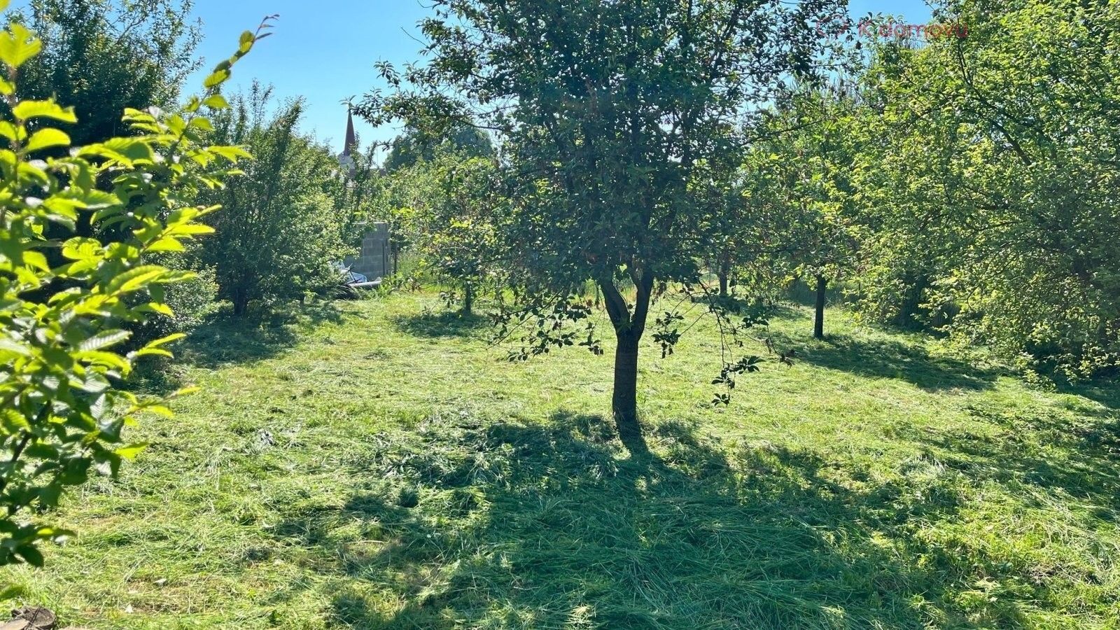 Prodej pozemku 618 m² - foto 1