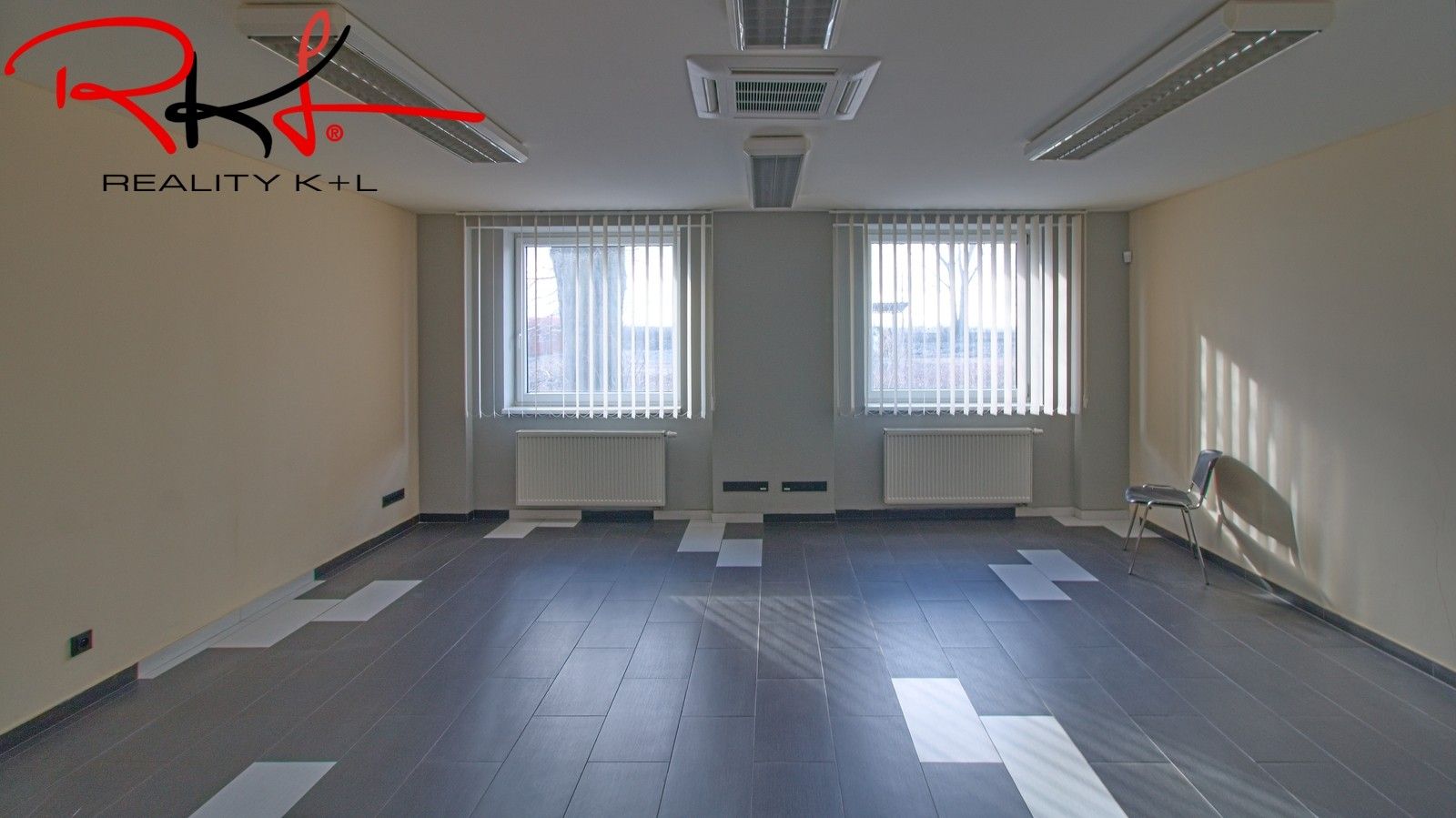 Pronájem komerčního prostoru 32 m² - foto 3