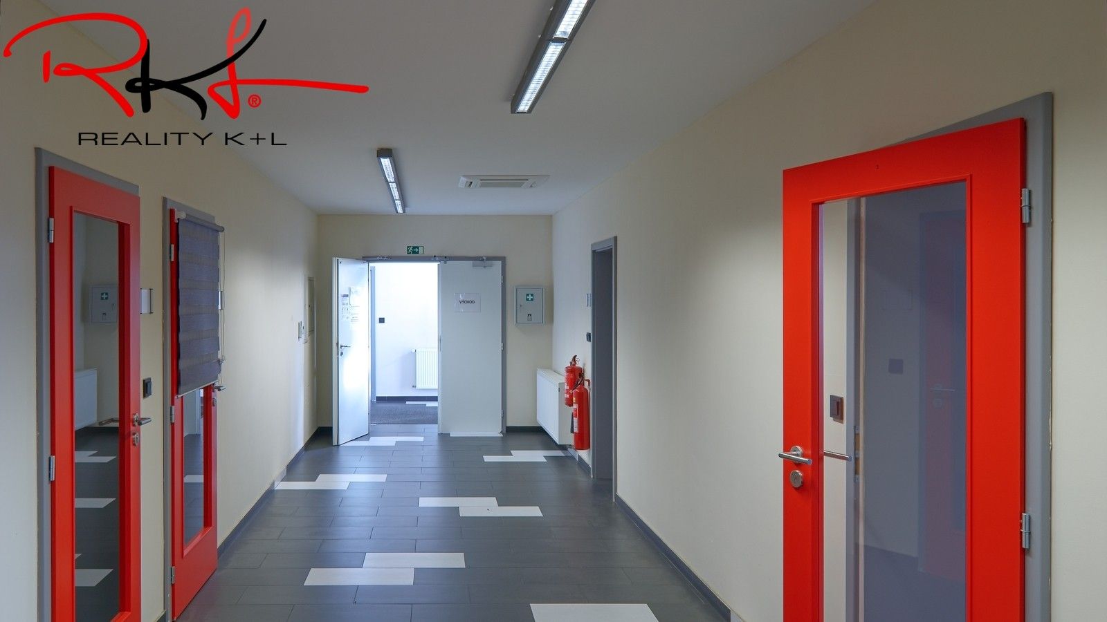 Pronájem komerčního prostoru 32 m² - foto 4