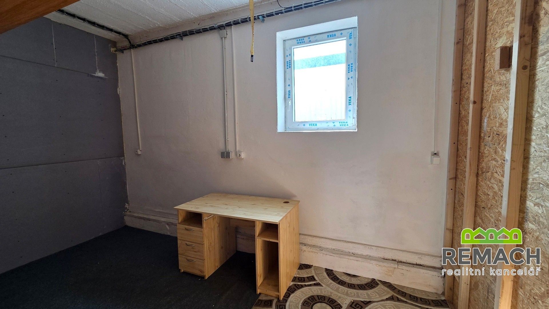 Pronájem komerčního prostoru 300 m² - foto 3