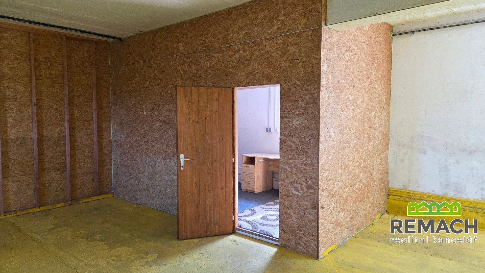 Pronájem komerčního prostoru 300 m² - foto 6