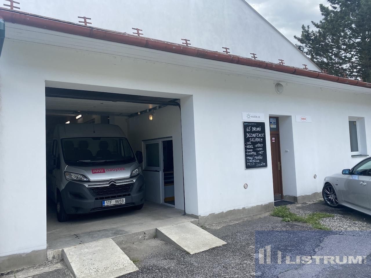 Pronájem komerčního prostoru 900 m² - foto 14
