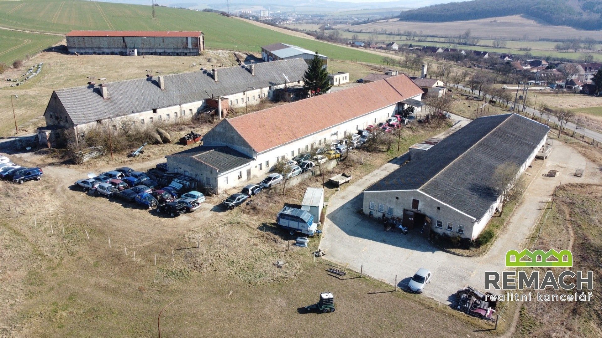 Pronájem komerčního prostoru 300 m² - foto 10