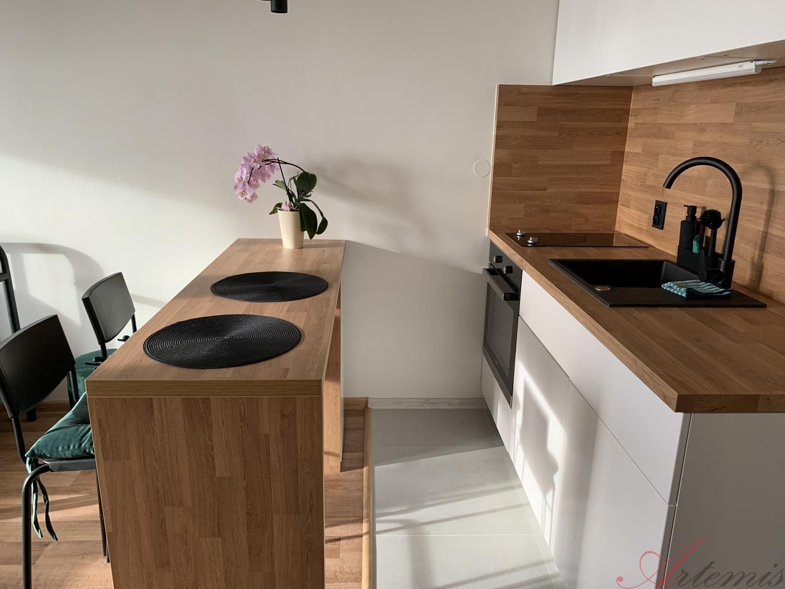 Pronájem bytu 1+kk 28 m² - foto 3