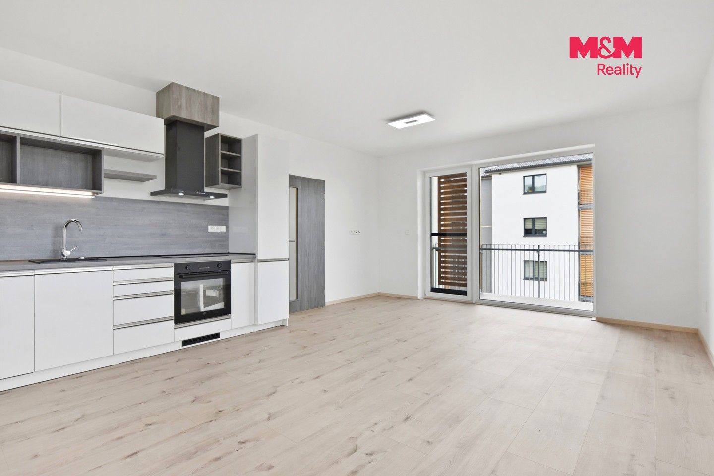 Pronájem bytu 3+kk 80 m² - foto 3