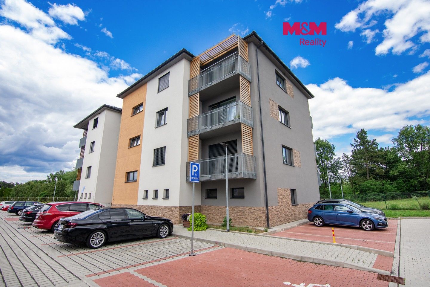 Pronájem bytu 3+kk 80 m² - foto 1