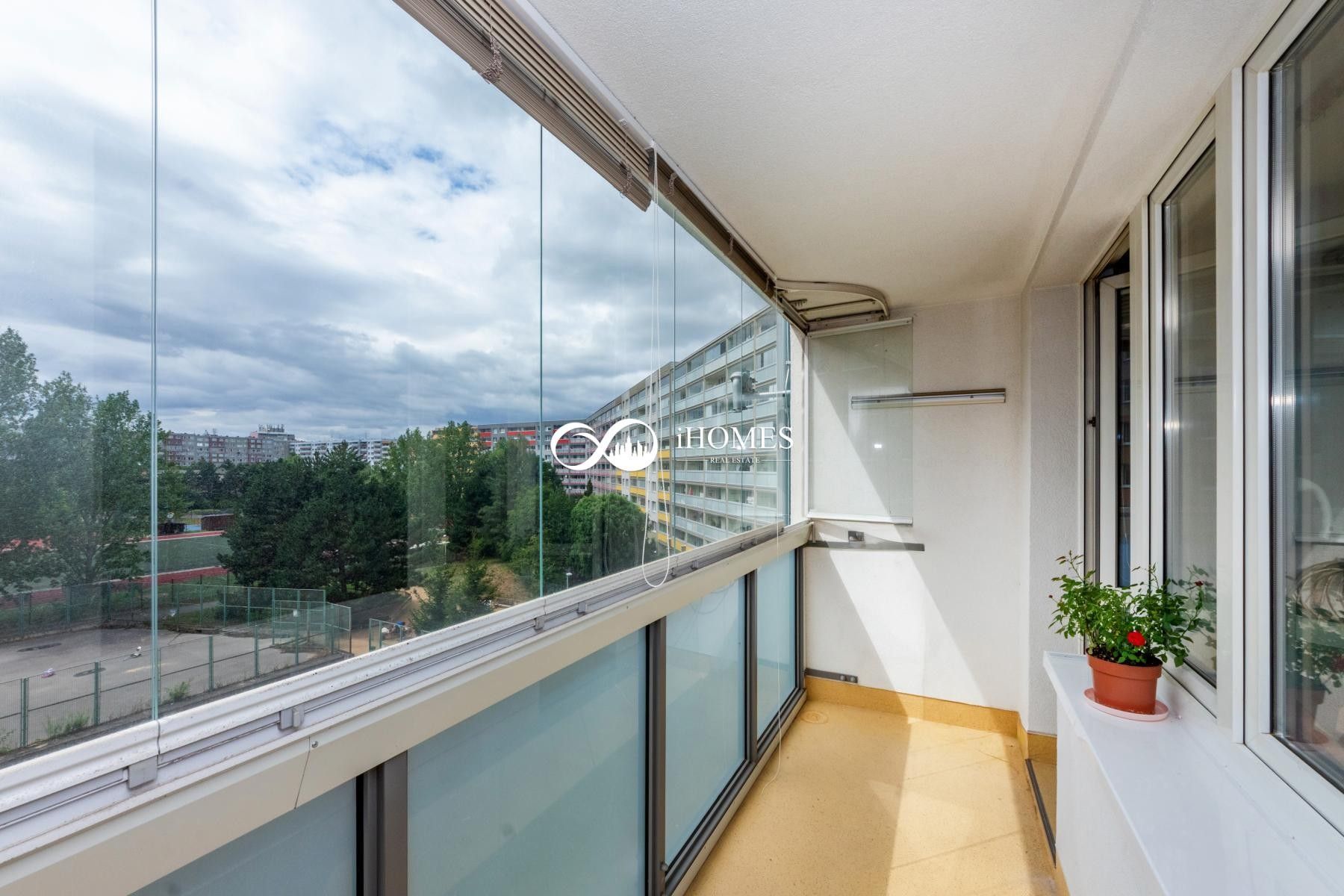 Prodej bytu 3+1 77 m² - foto 1