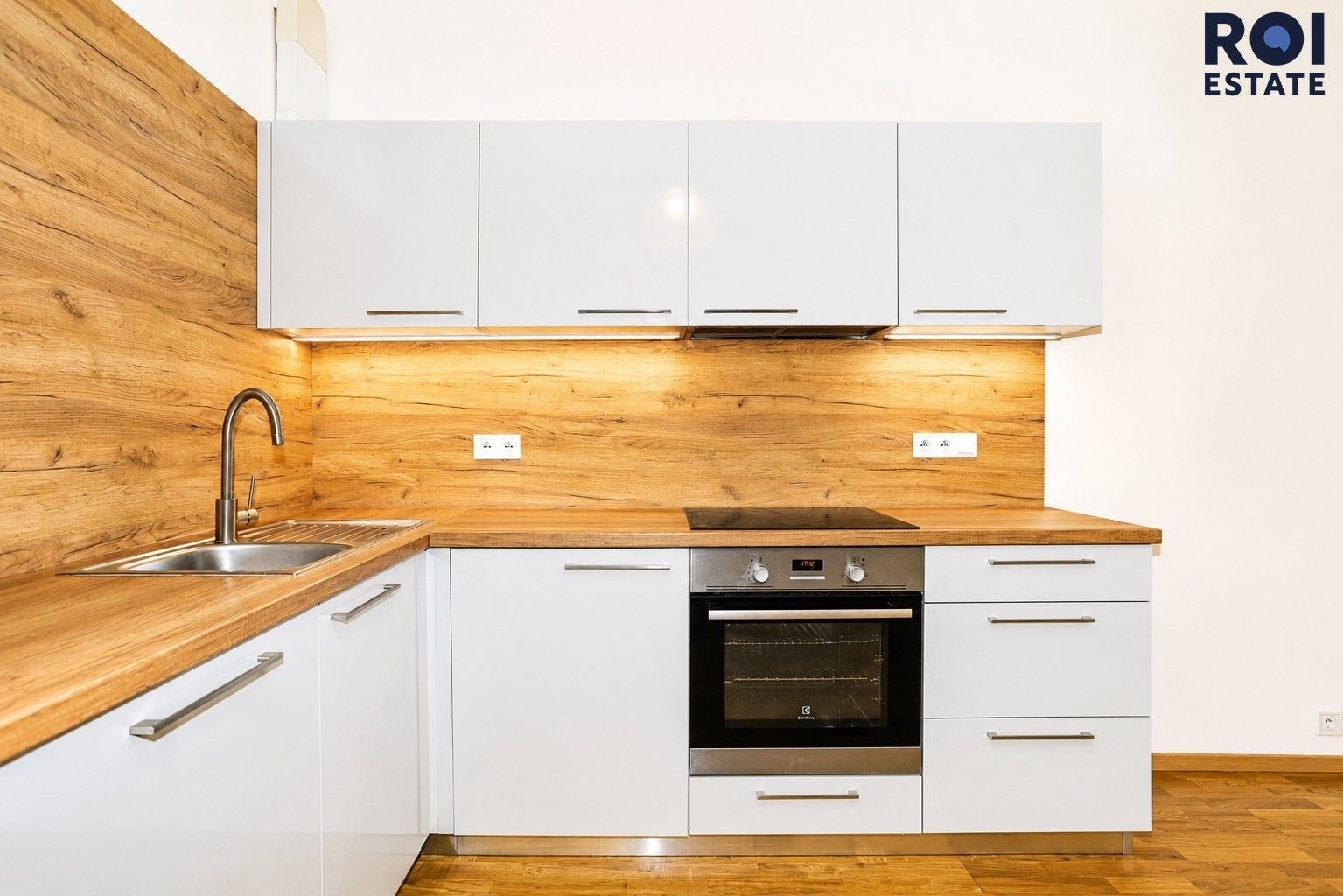 Pronájem bytu 2+kk 55 m² - foto 1