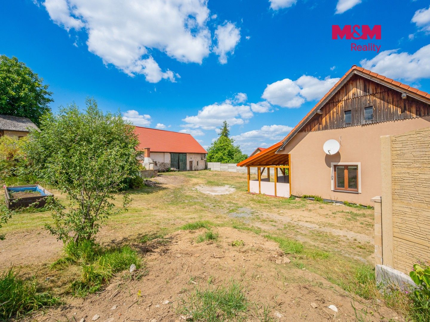 Prodej domu 143 m² - foto 2