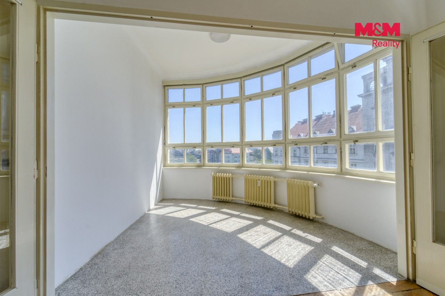 Pronájem bytu 2+1 83 m² - foto 12