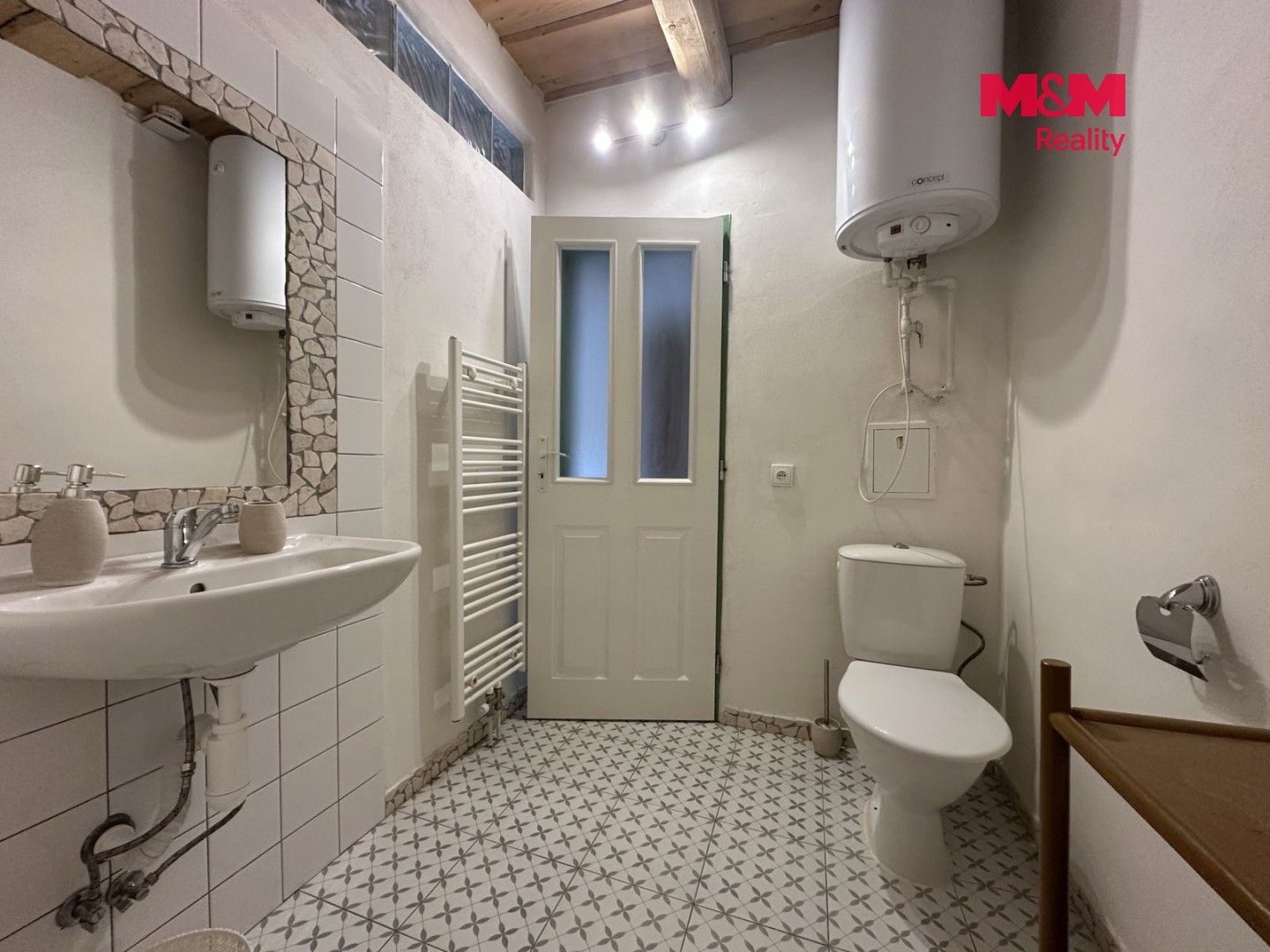 Pronájem bytu 1+kk 28 m² - foto 2