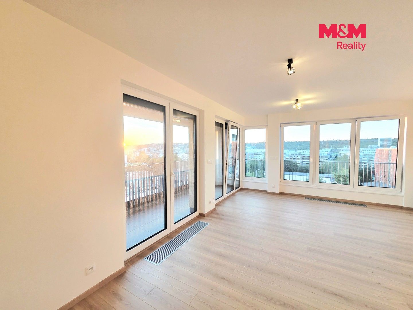 Pronájem bytu 2+kk 67 m² - foto 6