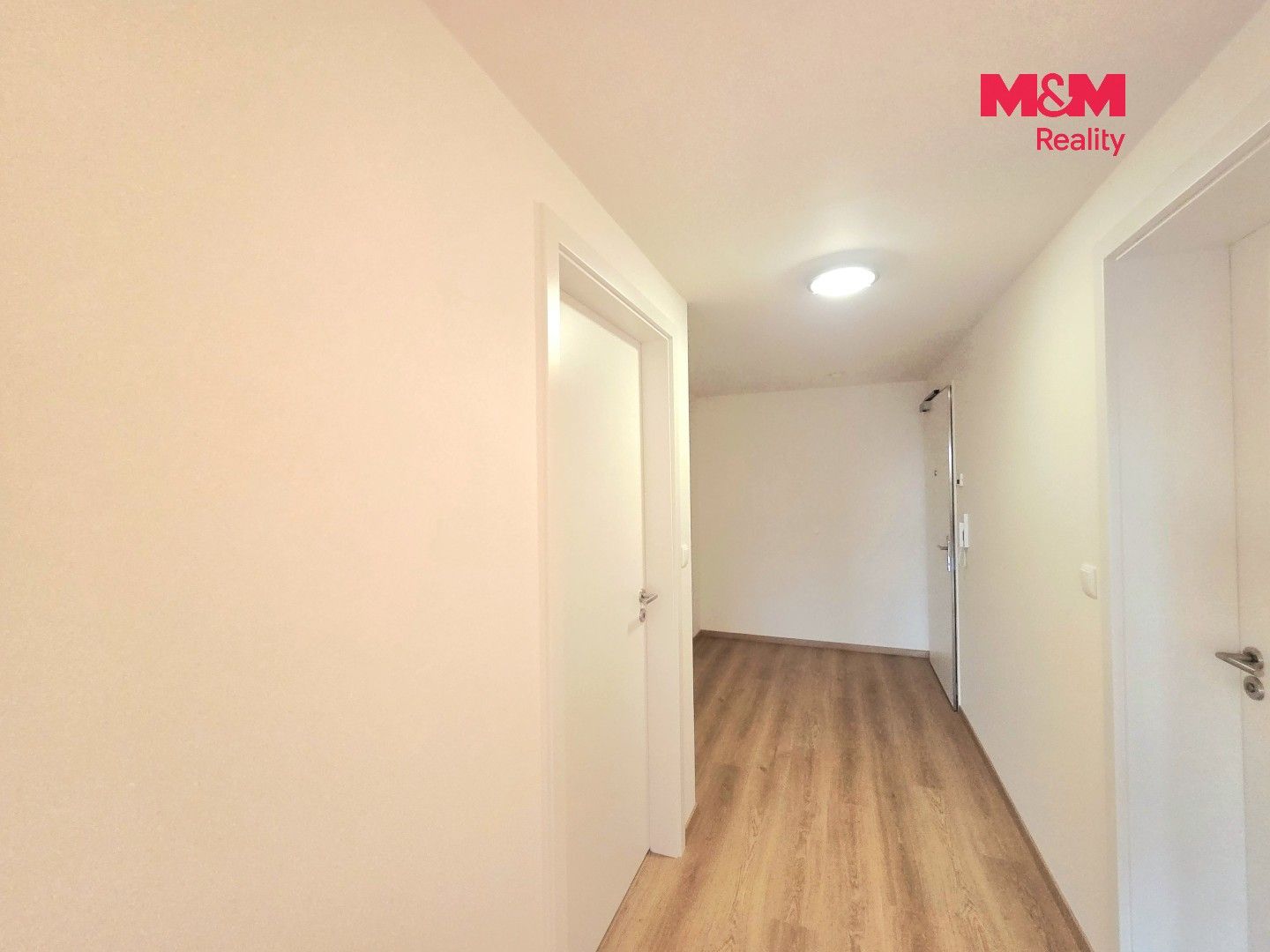 Pronájem bytu 2+kk 67 m² - foto 11