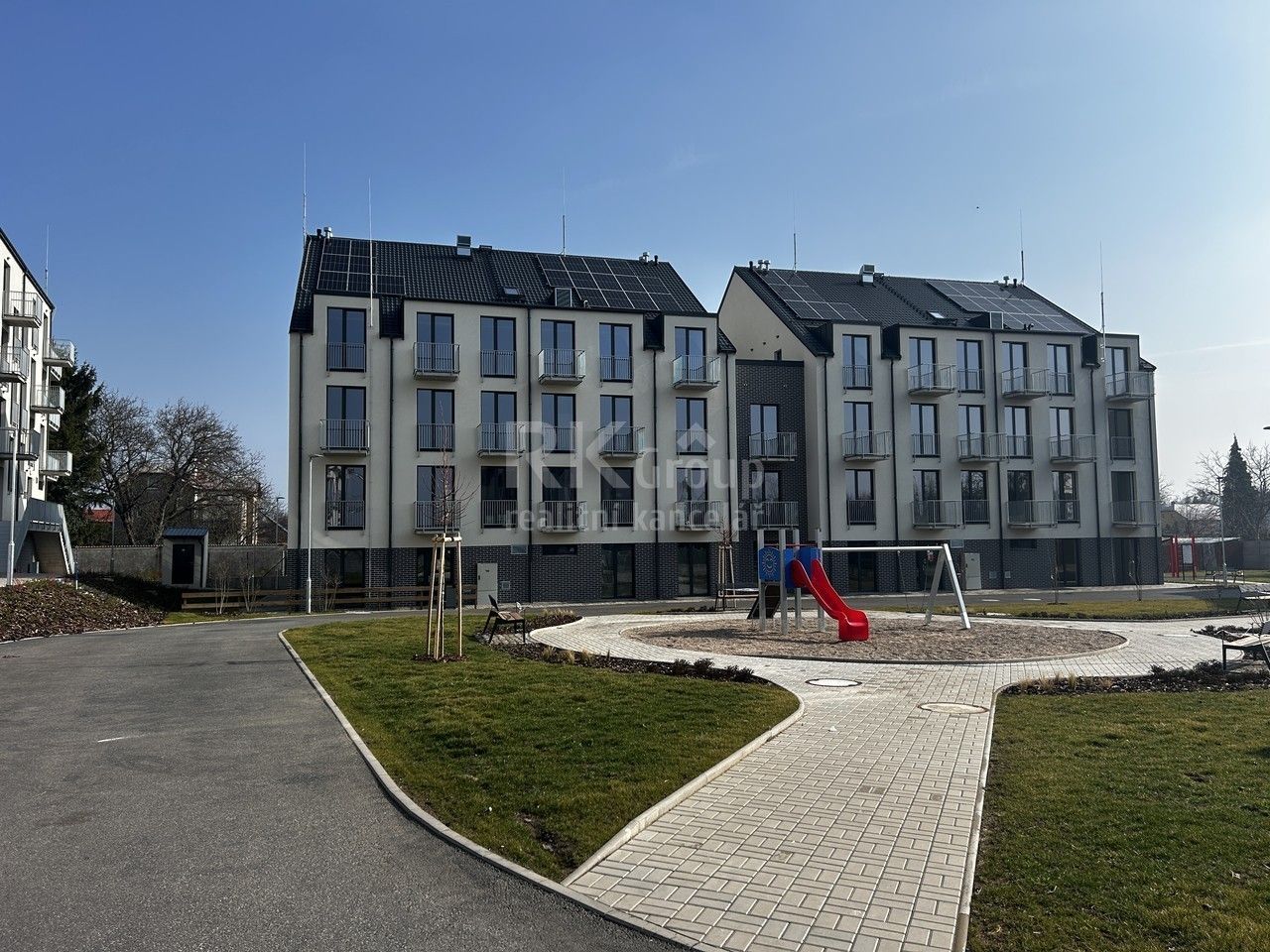 Prodej bytu 1+kk 49 m² - foto 1