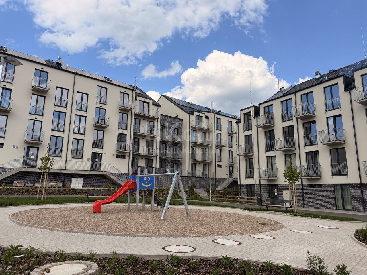 Prodej bytu 1+kk 49 m² - foto 2