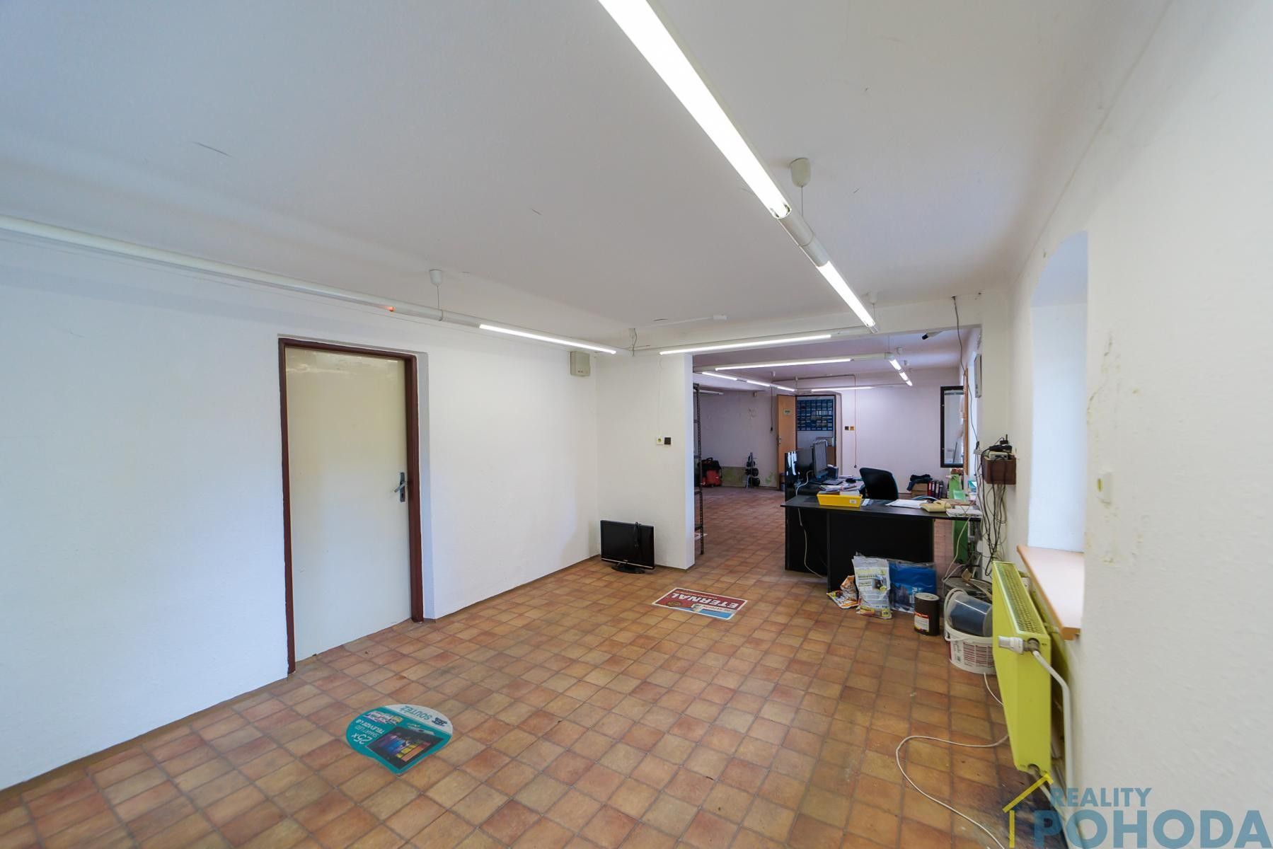 Prodej komerčního prostoru 4752 m² - foto 37