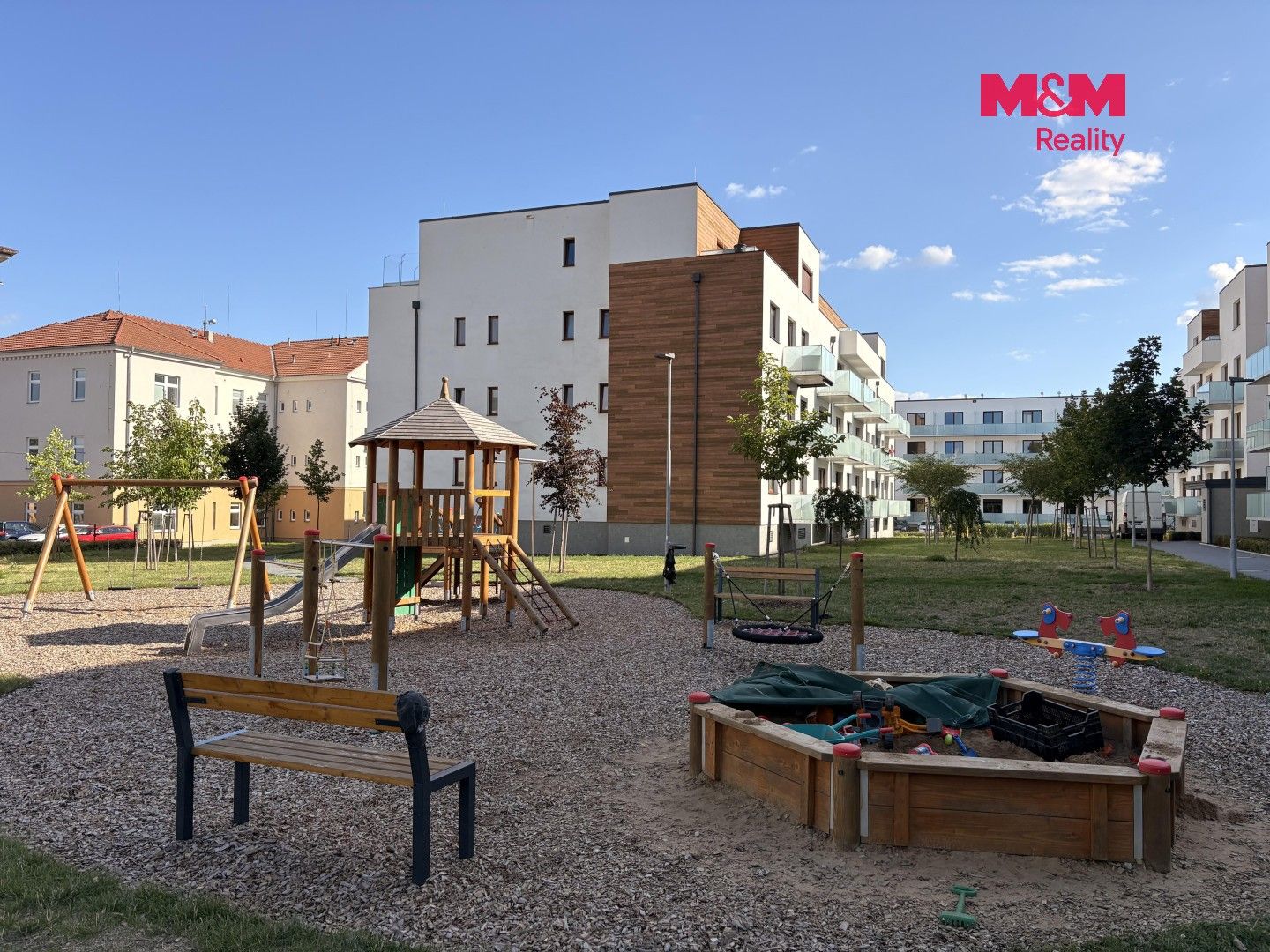 Pronájem bytu 3+kk 96 m² - foto 11