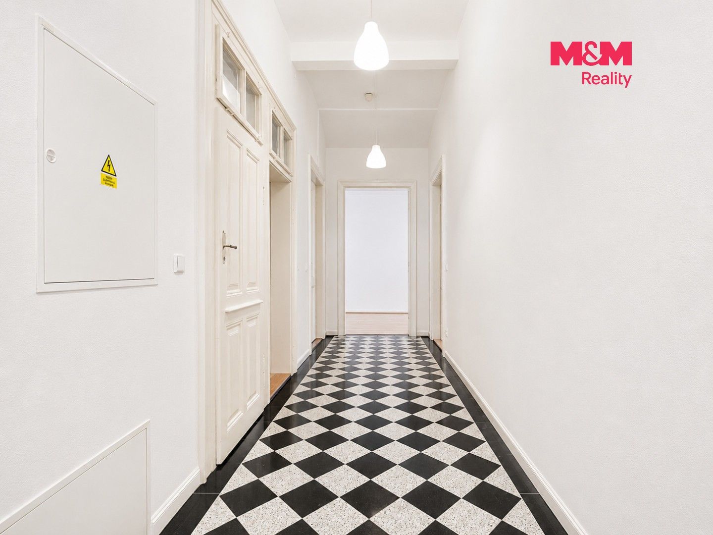 Pronájem bytu 4+kk 105 m² - foto 12