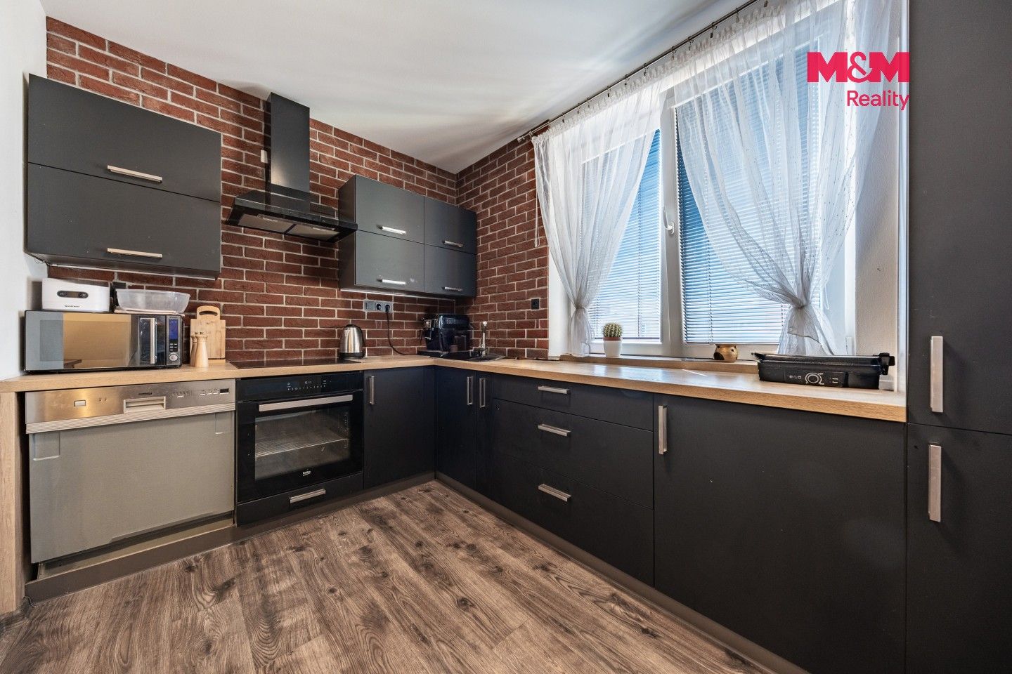 Prodej bytu 2+1 72 m² - foto 2