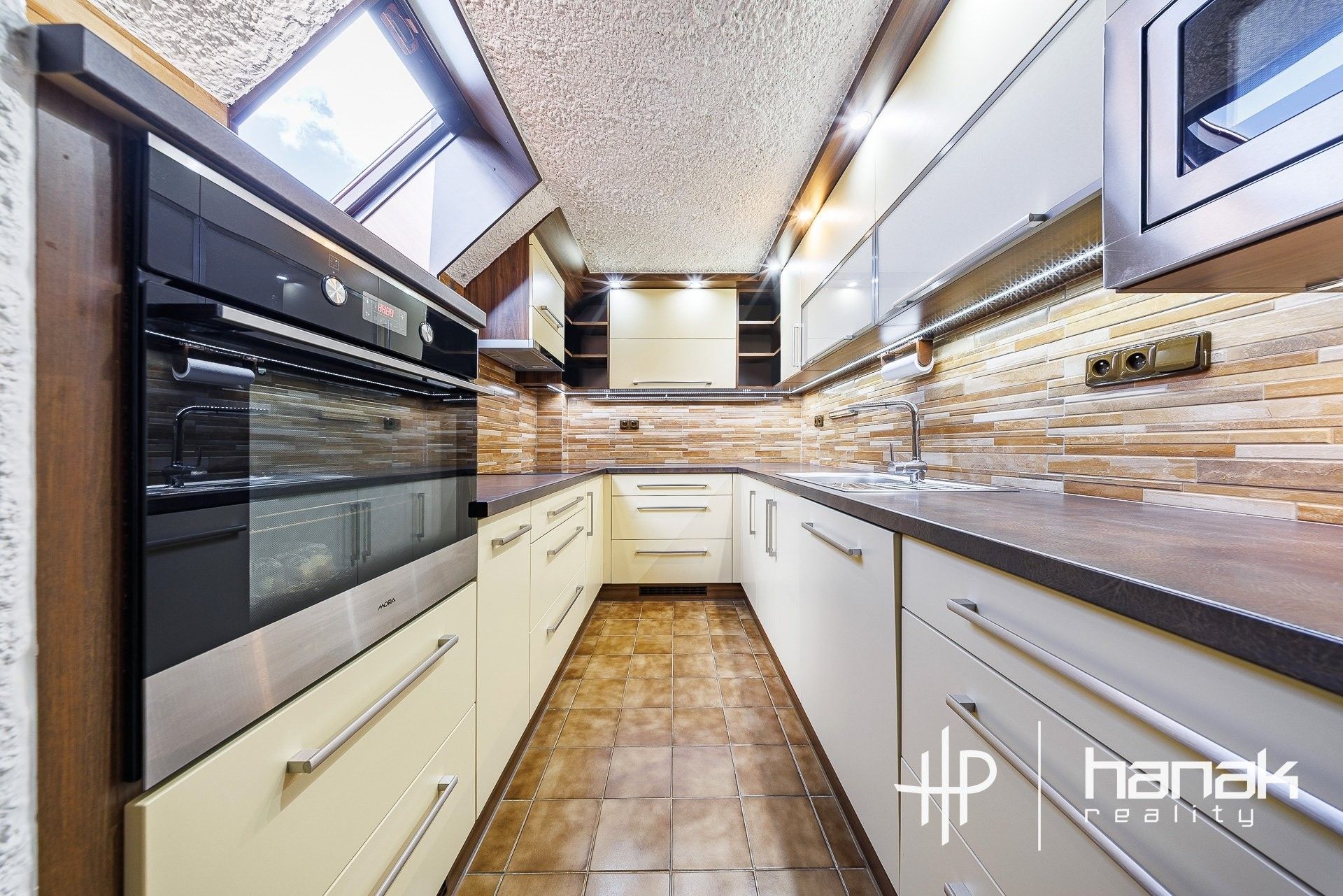 Prodej domu 277 m² - foto 4