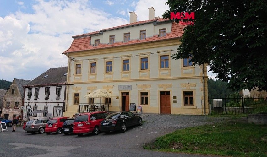 Prodej domu 1250 m² - foto 1