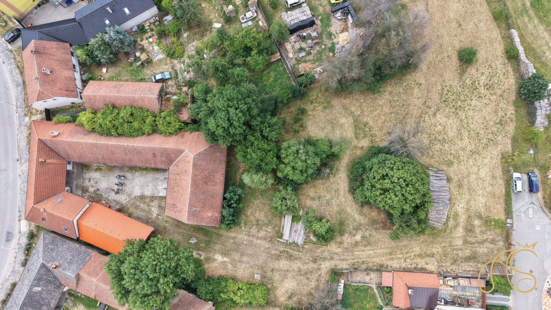 Prodej nemovitosti 678 m² - foto 16